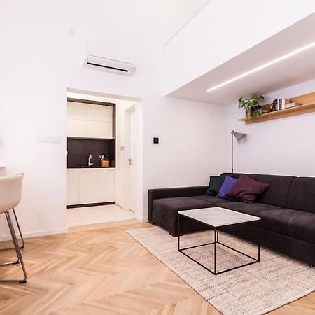 Eszter'S Lovely Downtown Apartment Budapest Exteriör bild